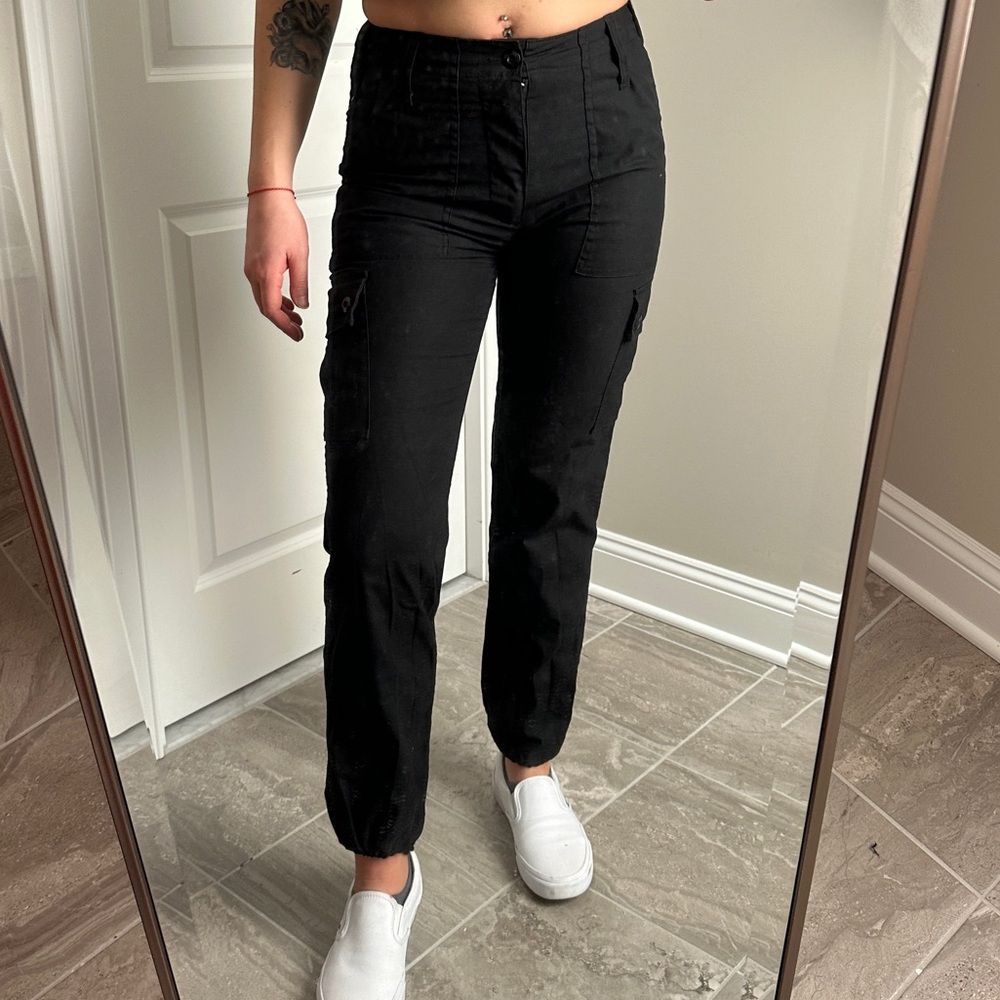 Black Cargo Pantss